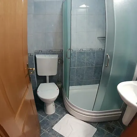 Cubic 3*